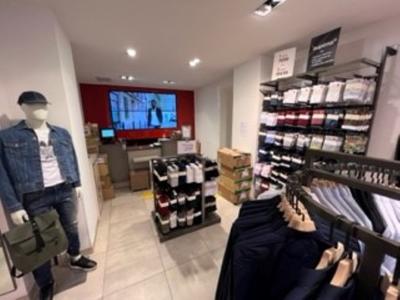 Fonds de commerce - Local commercial - 168 m²