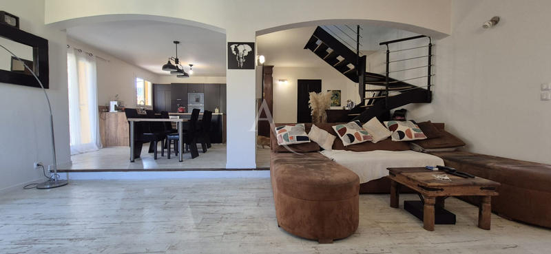 Maison - 140 m² - 4 pièces