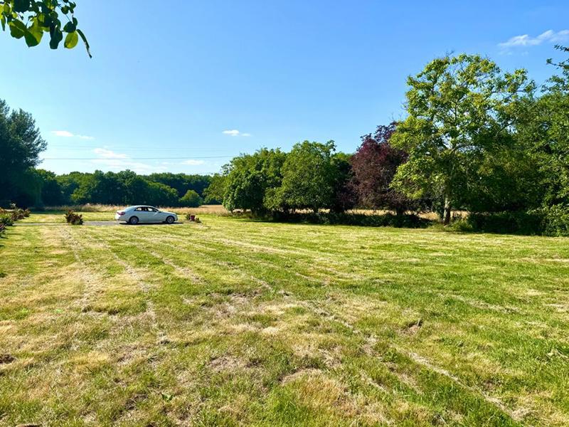 Propriété - 320 m² - 10 pièces