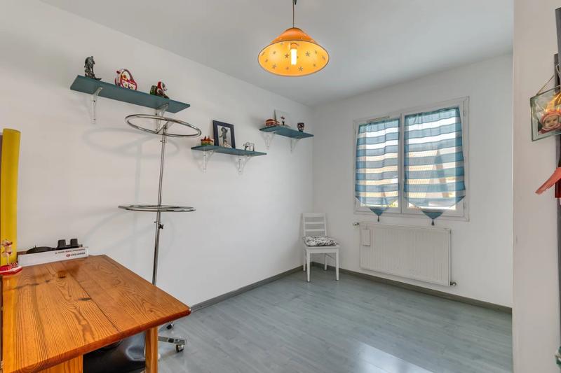 Maison - 140 m² - 6 pièces