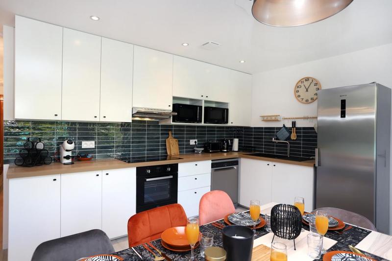 Maison - 126 m² - 8 pièces