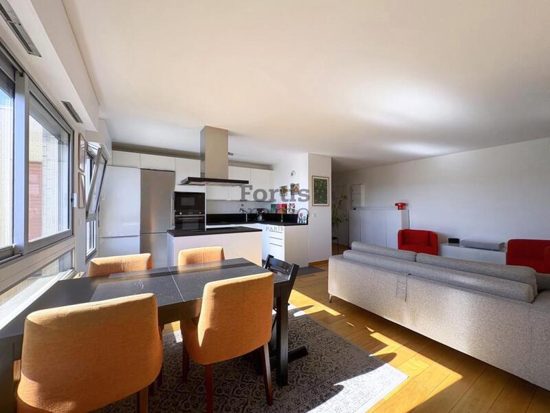 Appartement - 90 m² - 4 pièces