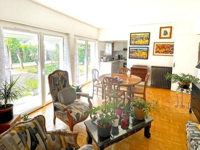 Maison - 189 m² - 6 pièces