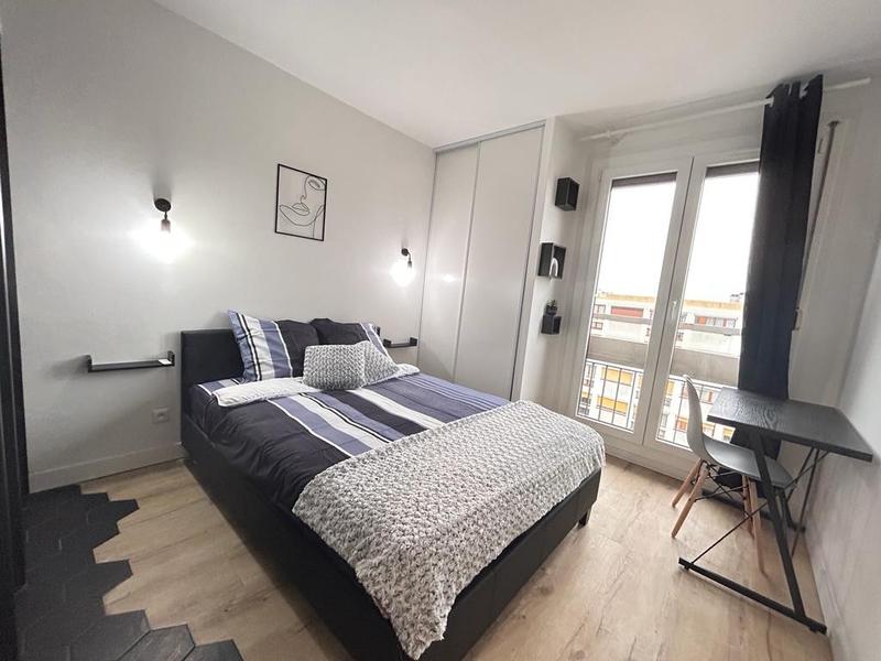 Chambre - 13 m² - 1 pièce