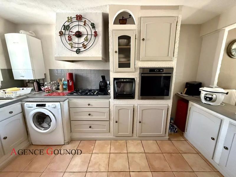 Maison - 91 m² - 5 pièces