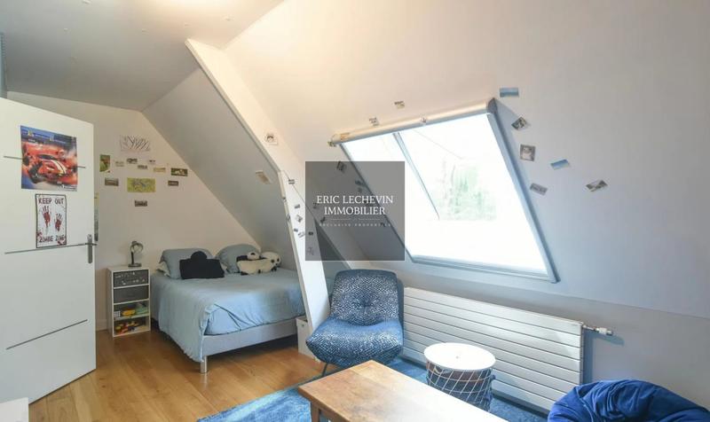 Propriété - 293 m² - 8 pièces