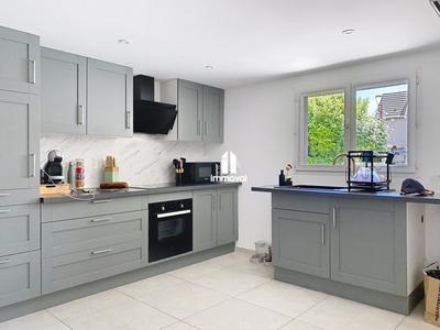 Appartement - 104 m² - 4 pièces