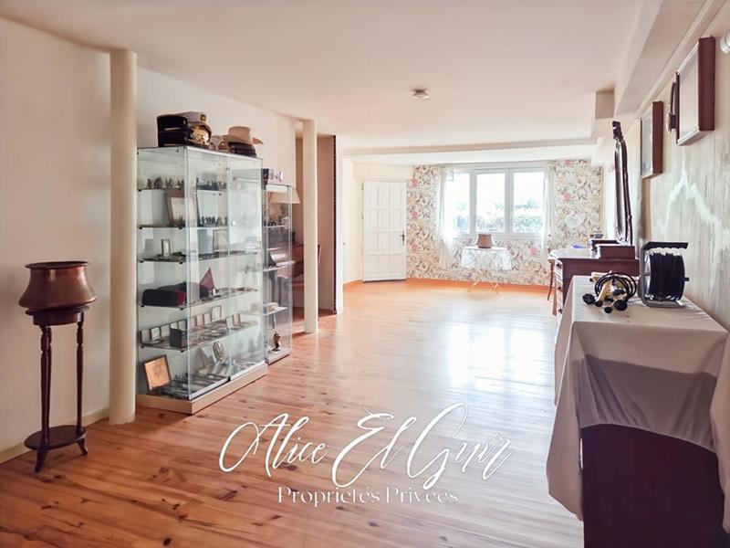 Maison - 158 m² - 5 pièces