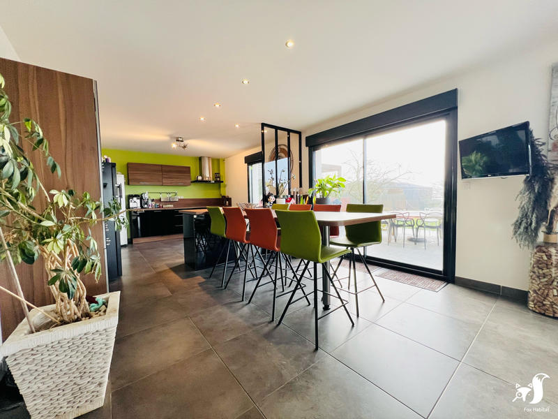 Maison - 255 m² - 7 pièces