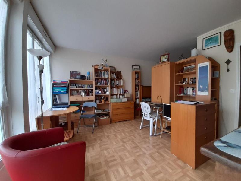 Studio - 30 m² - 1 pièce