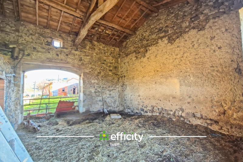 Maison - 300 m² - 3 pièces