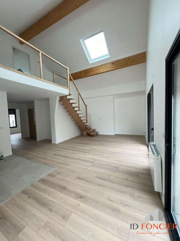 Duplex - 95 m² - 4 pièces