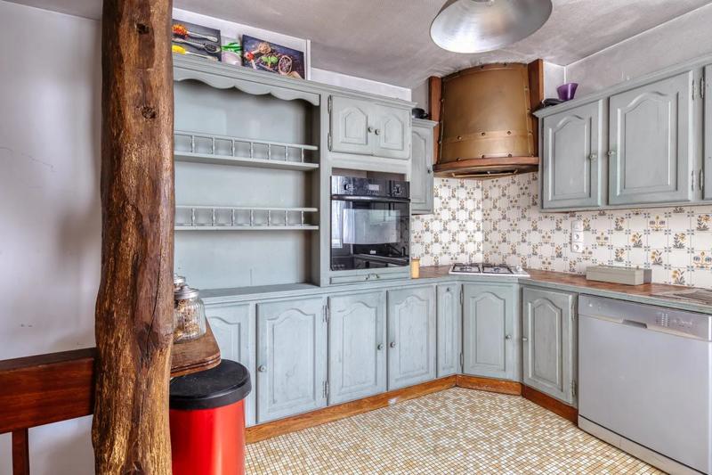 Maison - 238 m² - 11 pièces