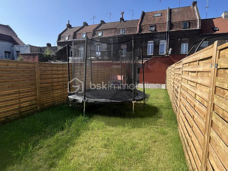 Maison - 95 m² - 5 pièces