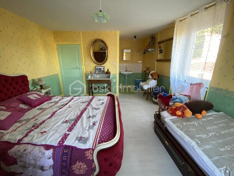 Maison ancienne - 246 m² - 9 pièces