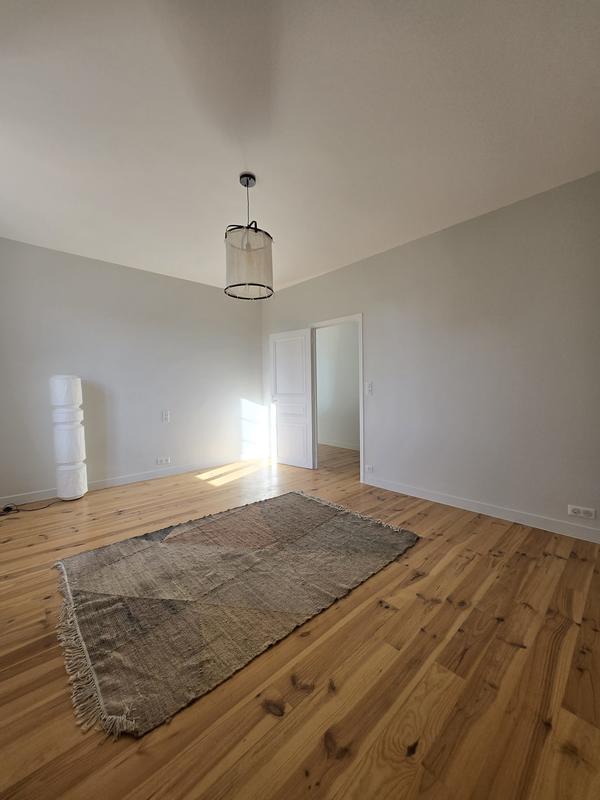 Maison traditionnelle - 237 m² - 6 pièces