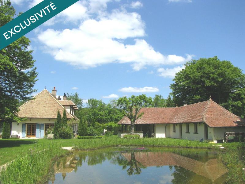 Maison - 275 m² - 11 pièces