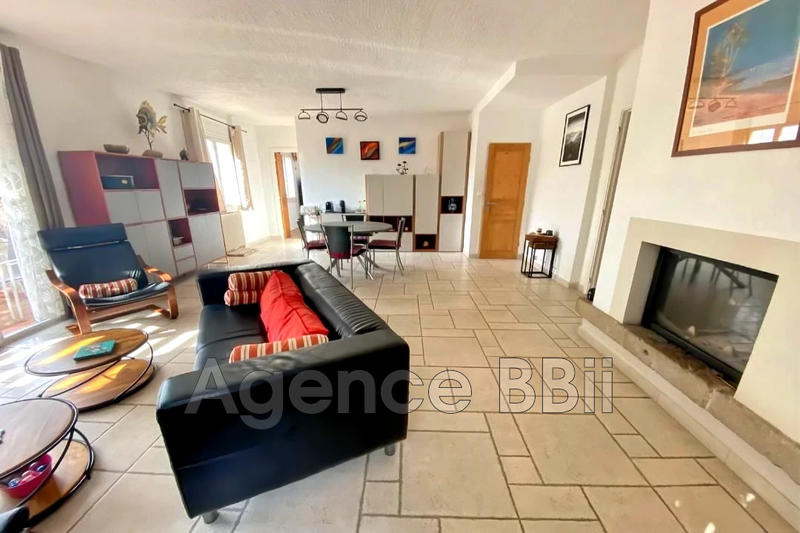 Maison chambre d'hôtes - 216 m² - 7 pièces