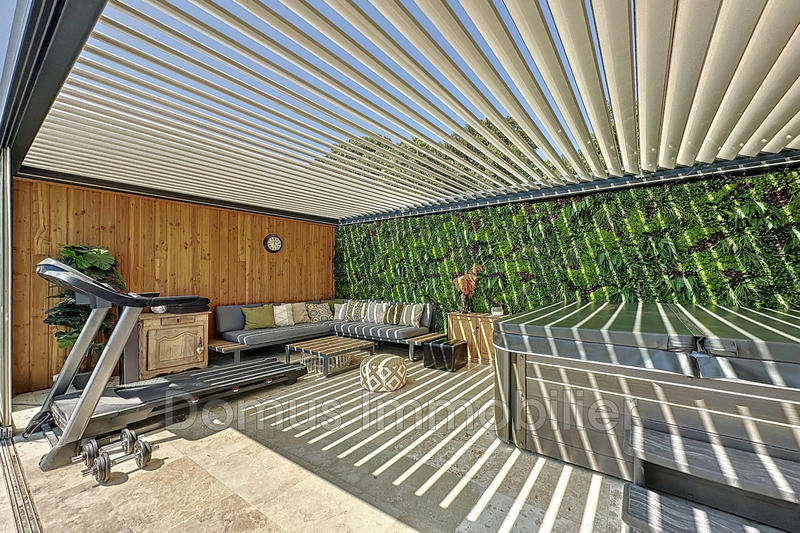 Maison - 165 m² - 6 pièces