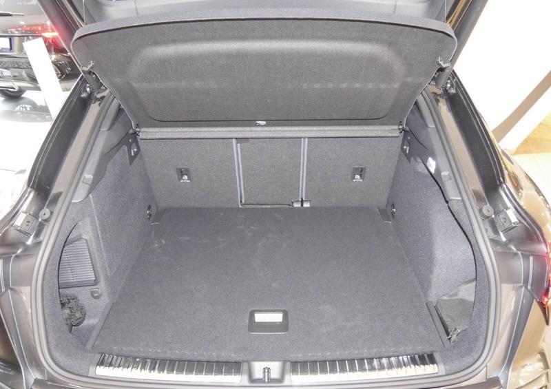 Audi Q3 Sportback s-Line 272 Hibride Rechargeable Neuf / Toit Ouvrant Coffre Elec Sonos Affichage Tete Haute Camera 360°