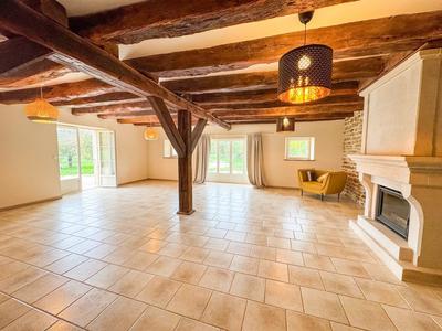 Maison - 248 m² - 5 pièces