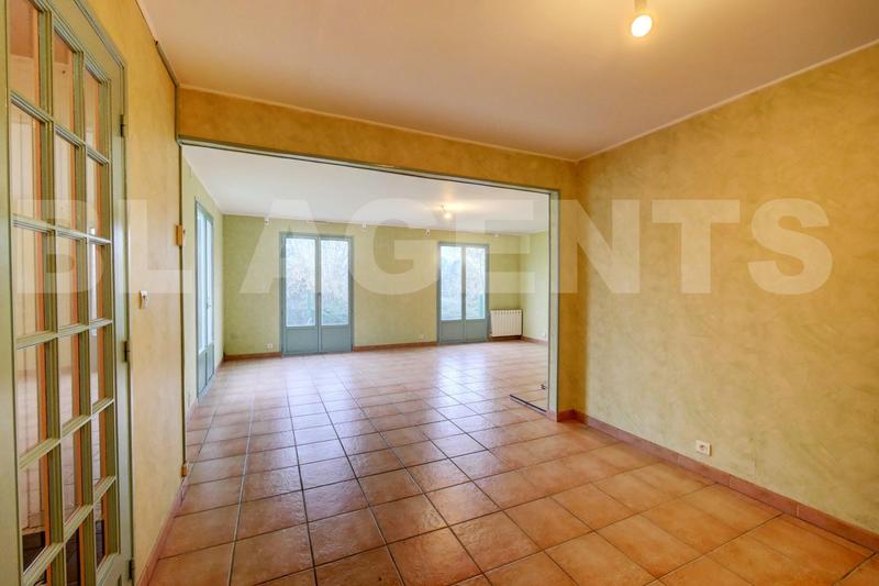 Maison traditionnelle - 103 m² - 6 pièces