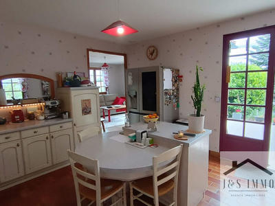 Maison - 158 m² - 7 pièces