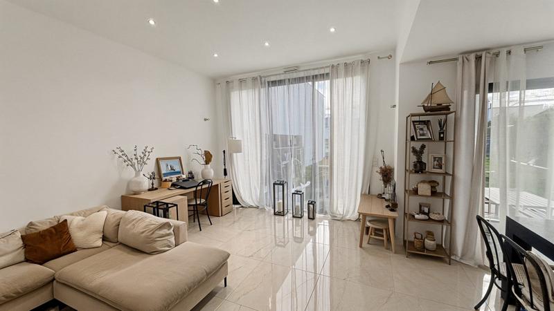 Maison contemporaine - 155 m² - 6 pièces