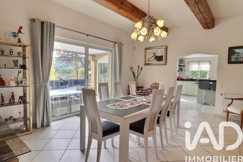 Maison - 187 m² - 5 pièces
