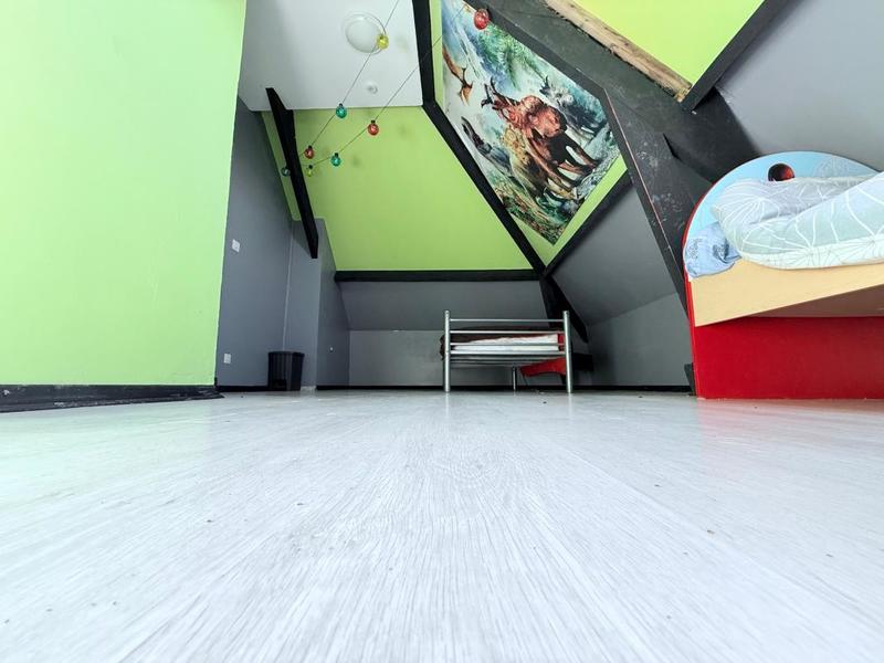 Maison - 202 m² - 7 pièces