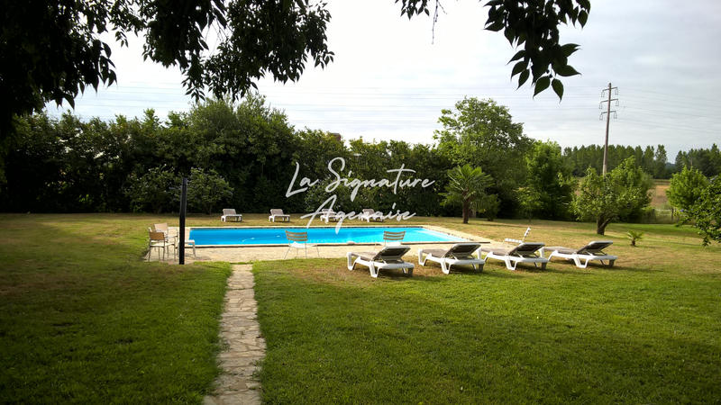 Maison - 341 m² - 16 pièces