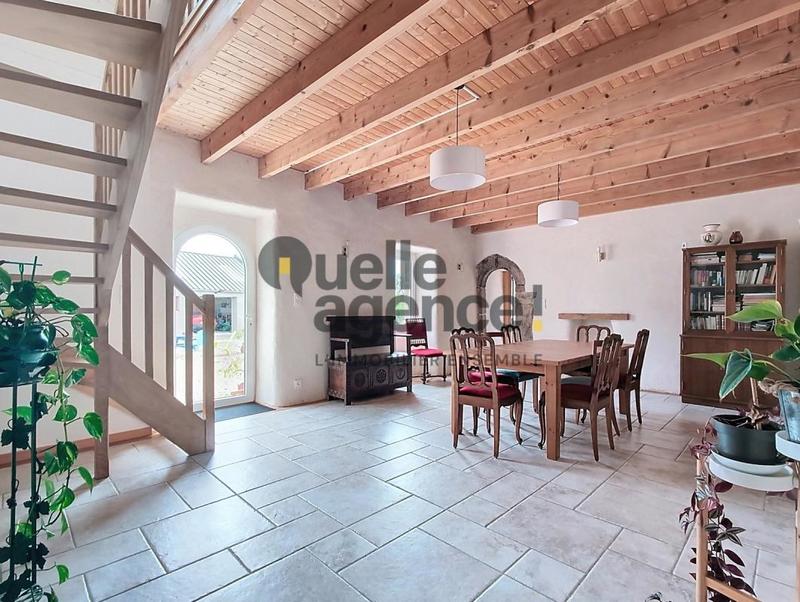 Longère - 220 m² - 9 pièces