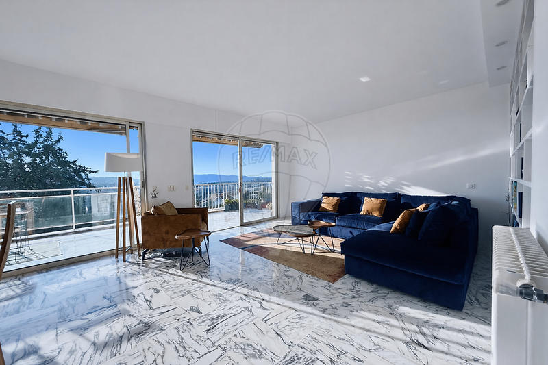 Appartement - 101 m² - 4 pièces