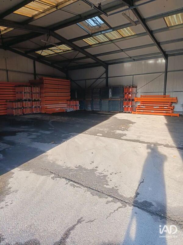 Local commercial - 2 970 m²