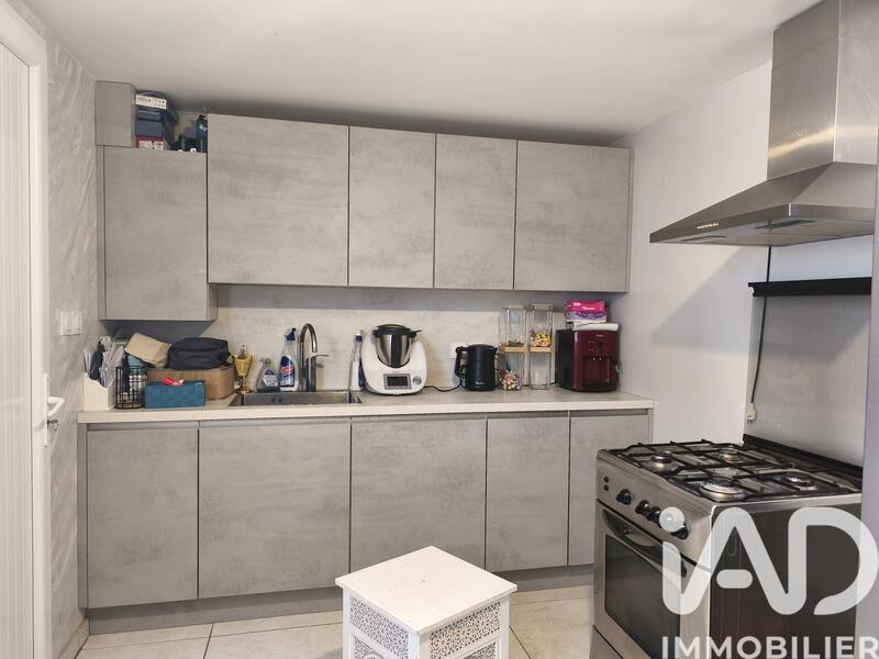 Maison - 195 m² - 7 pièces