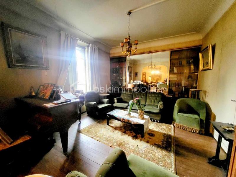 Maison de ville - 376 m² - 19 pièces