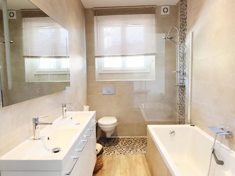 Villa - 200 m² - 5 pièces