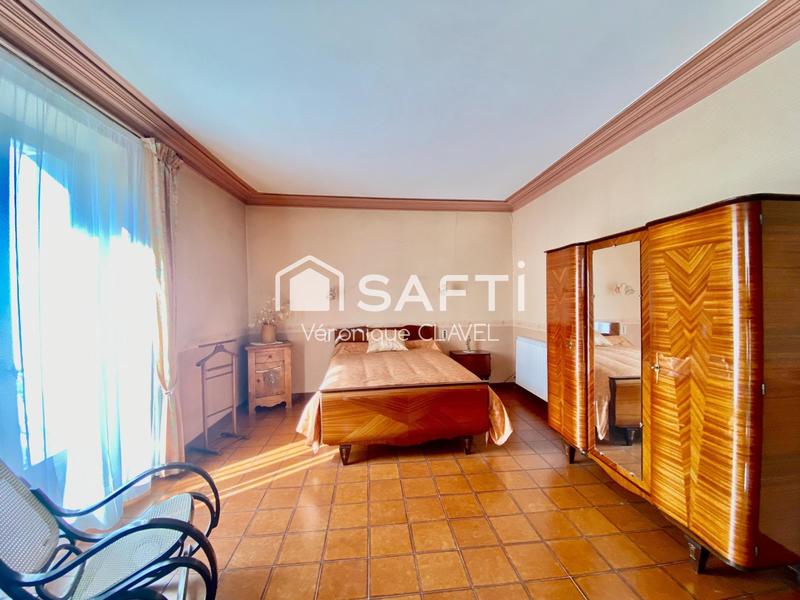 Appartement - 126 m² - 6 pièces