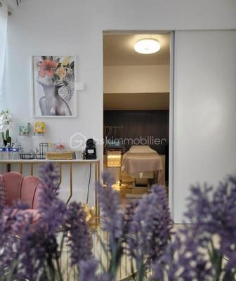 Beauté / Bien-être - 65 m²