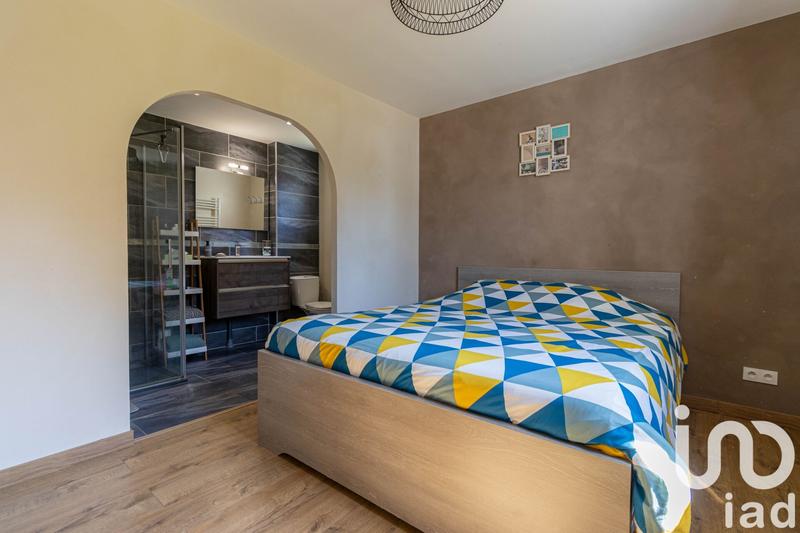 Maison - 94 m² - 5 pièces