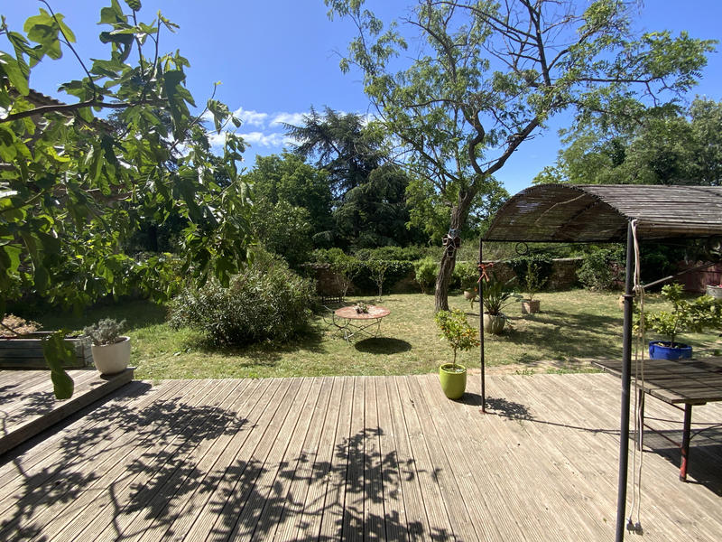 Maison - 300 m² - 5 pièces