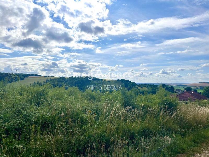 Terrain constructible - 1 666 m²