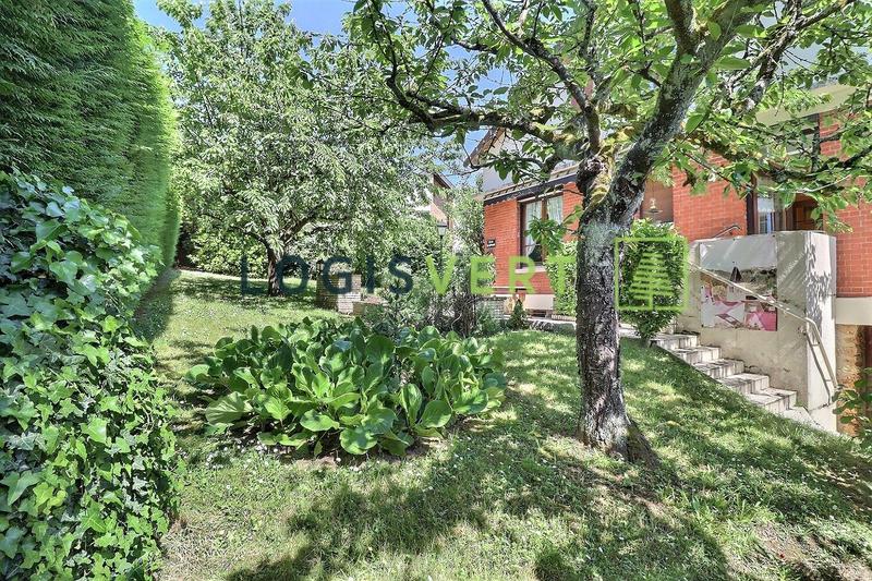 Maison - 268 m² - 6 pièces