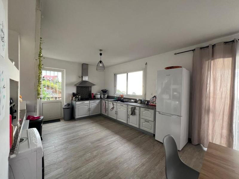 Maison - 101 m² - 5 pièces