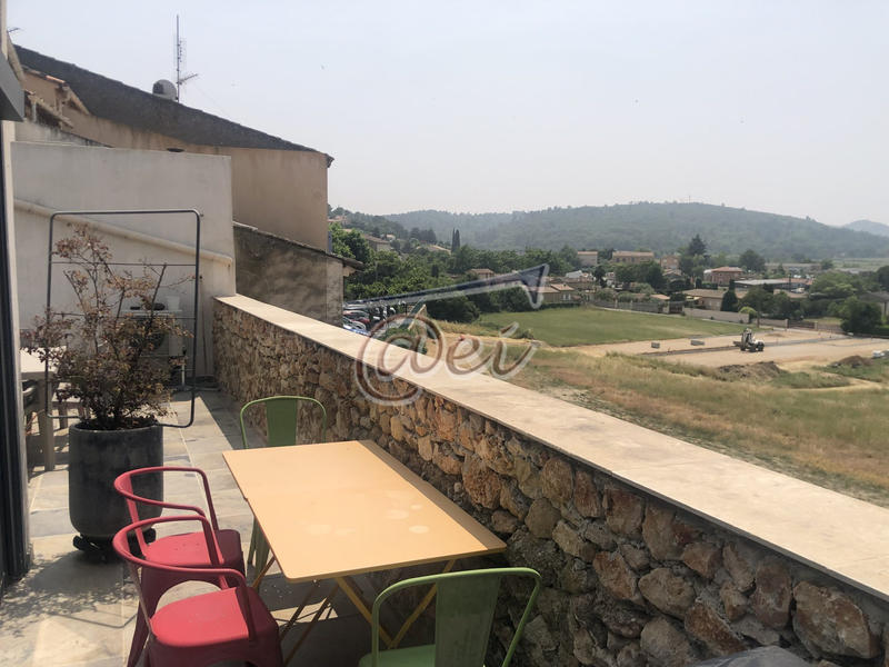 Maison - 199 m² - 5 pièces