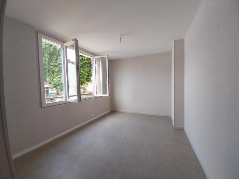 Appartement - 96 m² - 5 pièces
