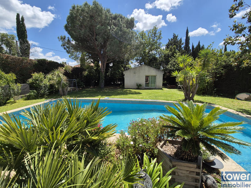 Maison - 210 m² - 8 pièces