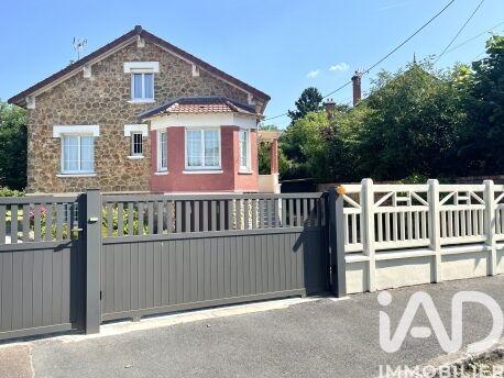 Maison - 92 m² - 5 pièces