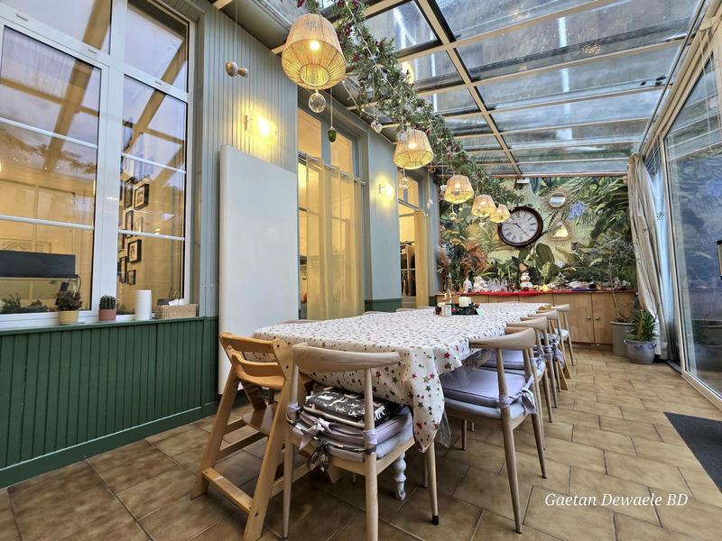 Maison de maîtres - 360 m² - 9 pièces