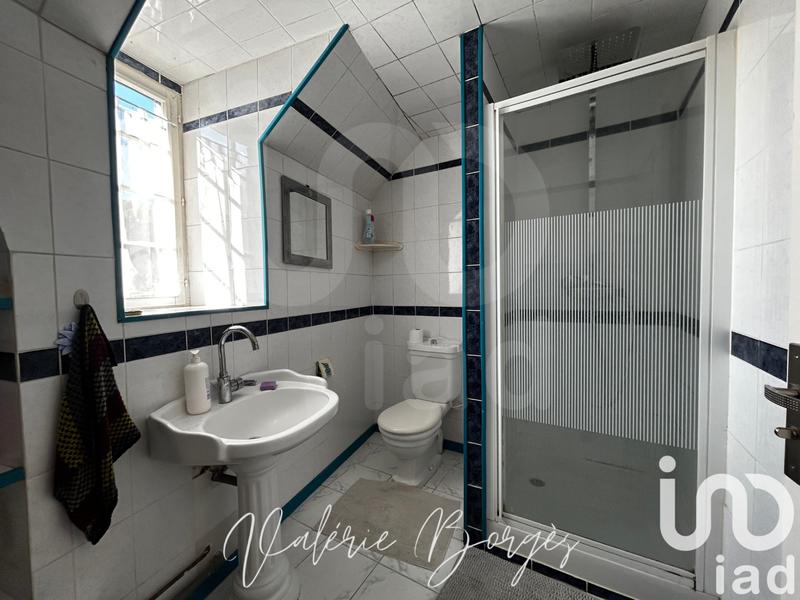 Maison - 210 m² - 7 pièces